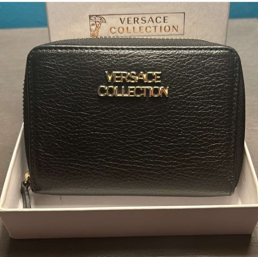 Versace Collection Compact Wallet in Box - Picture 3 of 8